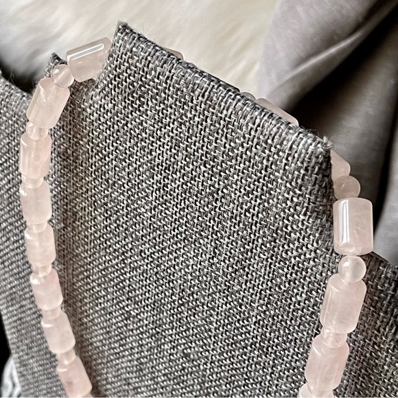 ROSE QUARTZ | Elongated Round Cylindrical Beaded Pink Rose Quartz 18" Necklace - Picture 5 of 12